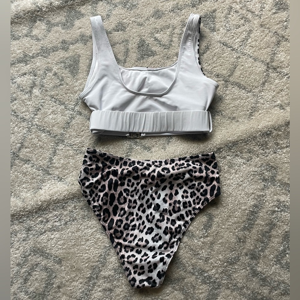 Bathing suit - Picture 2 of 2